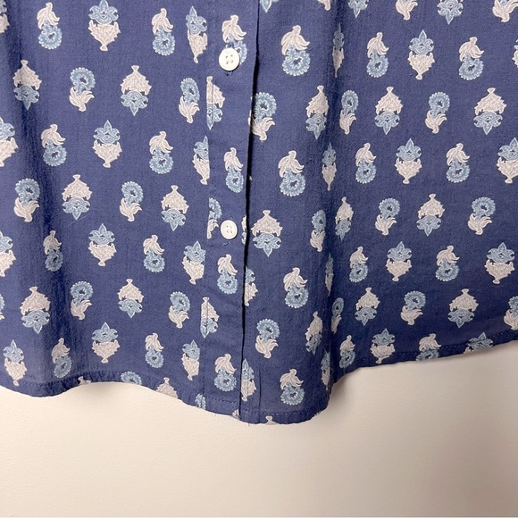 Lucky Brand Blue and White Patterned Button Up Lightweight Cotton Women's Shirt - Picture 8 of 13